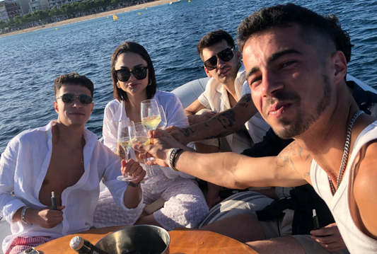 Sunsets with MAMBO BOATS 3h