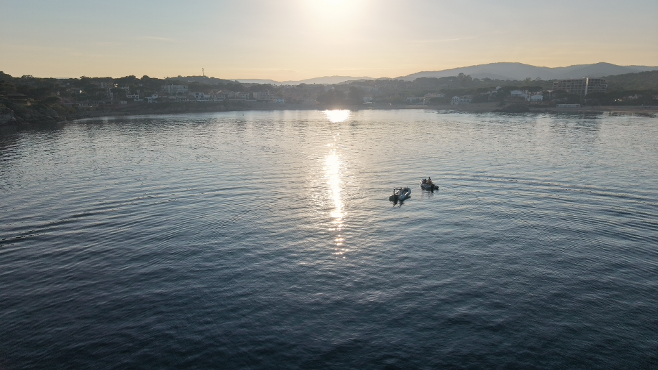 Atardecer en barco Palamós — excursión sunset Costa Brava