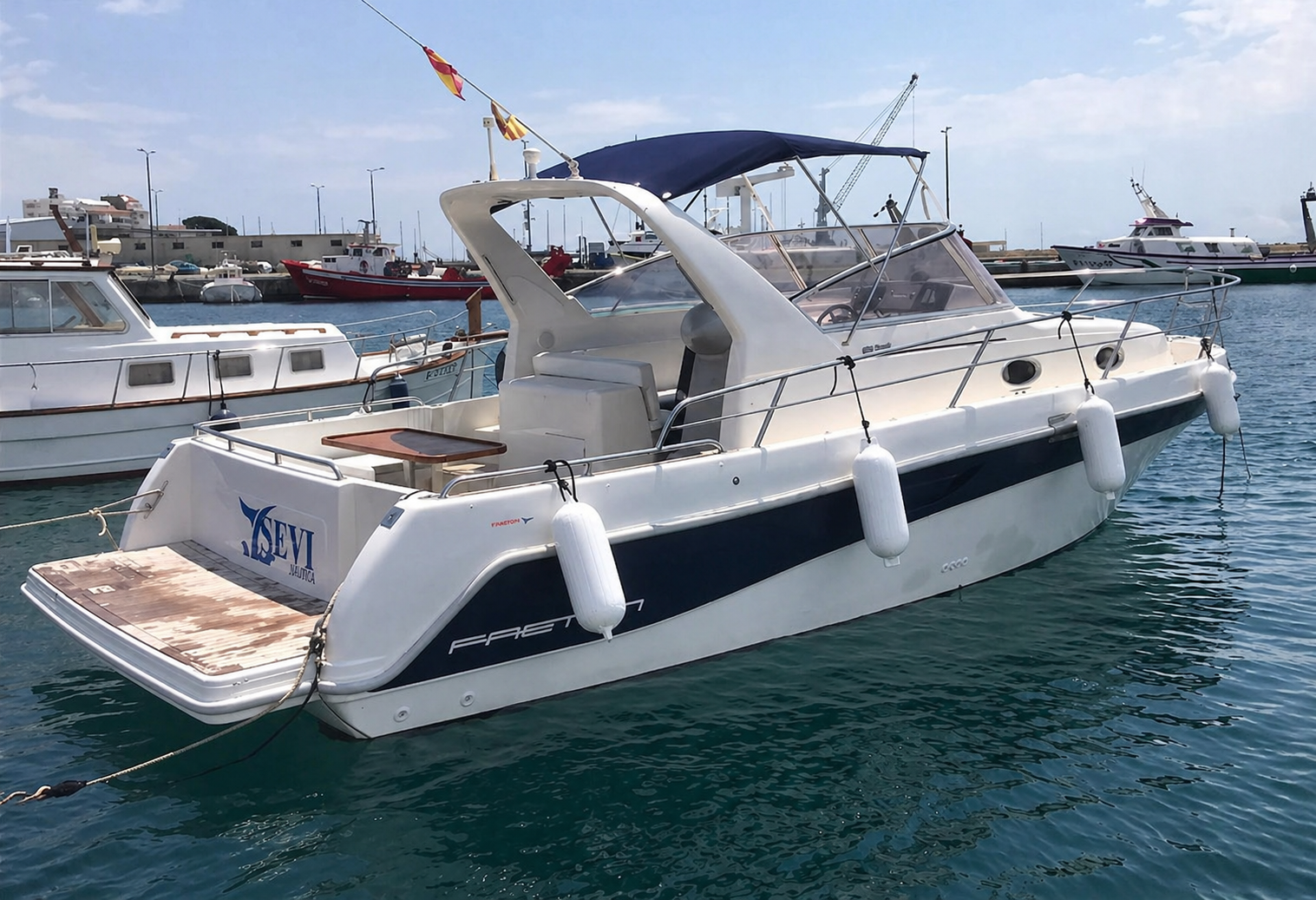Faeton 980 — Alquiler lancha con patrón Palamós Costa Brava